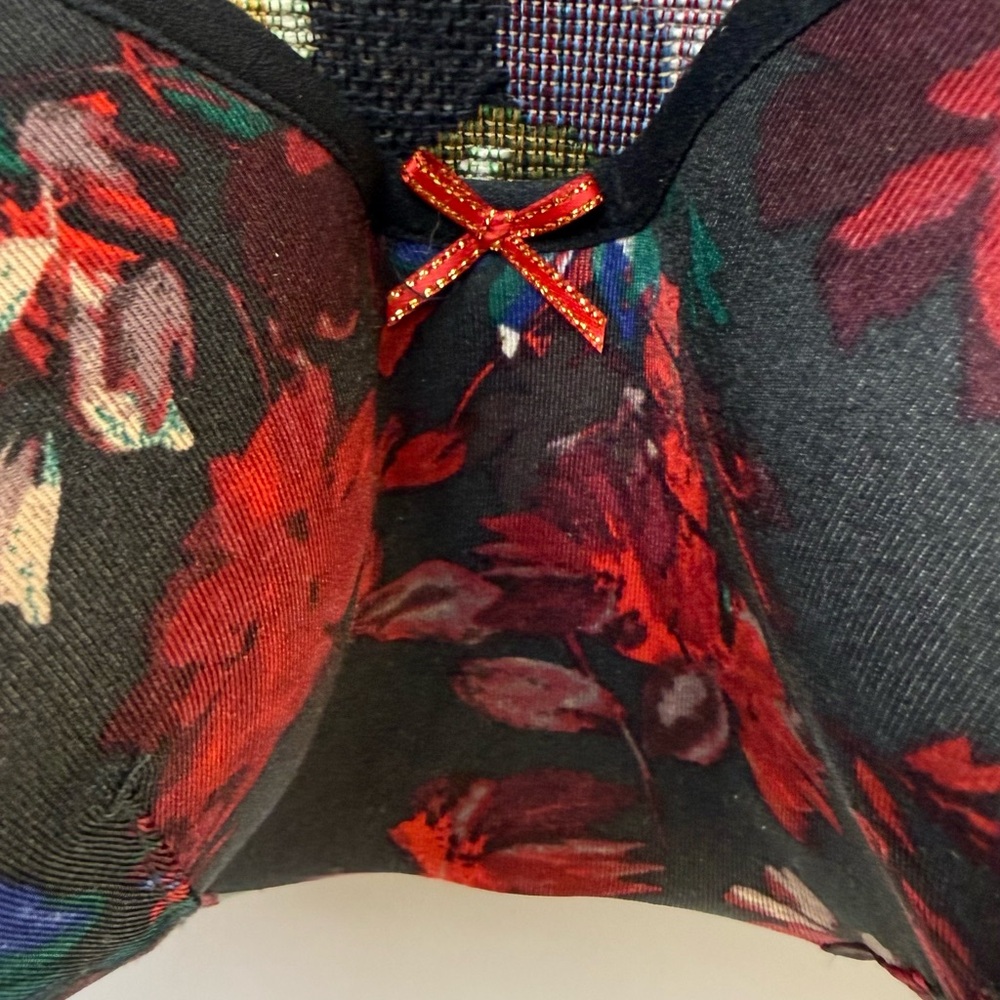 New Cacique Black Bra with Red‎ Floral Design Sz 40D - Picture 5 of 15